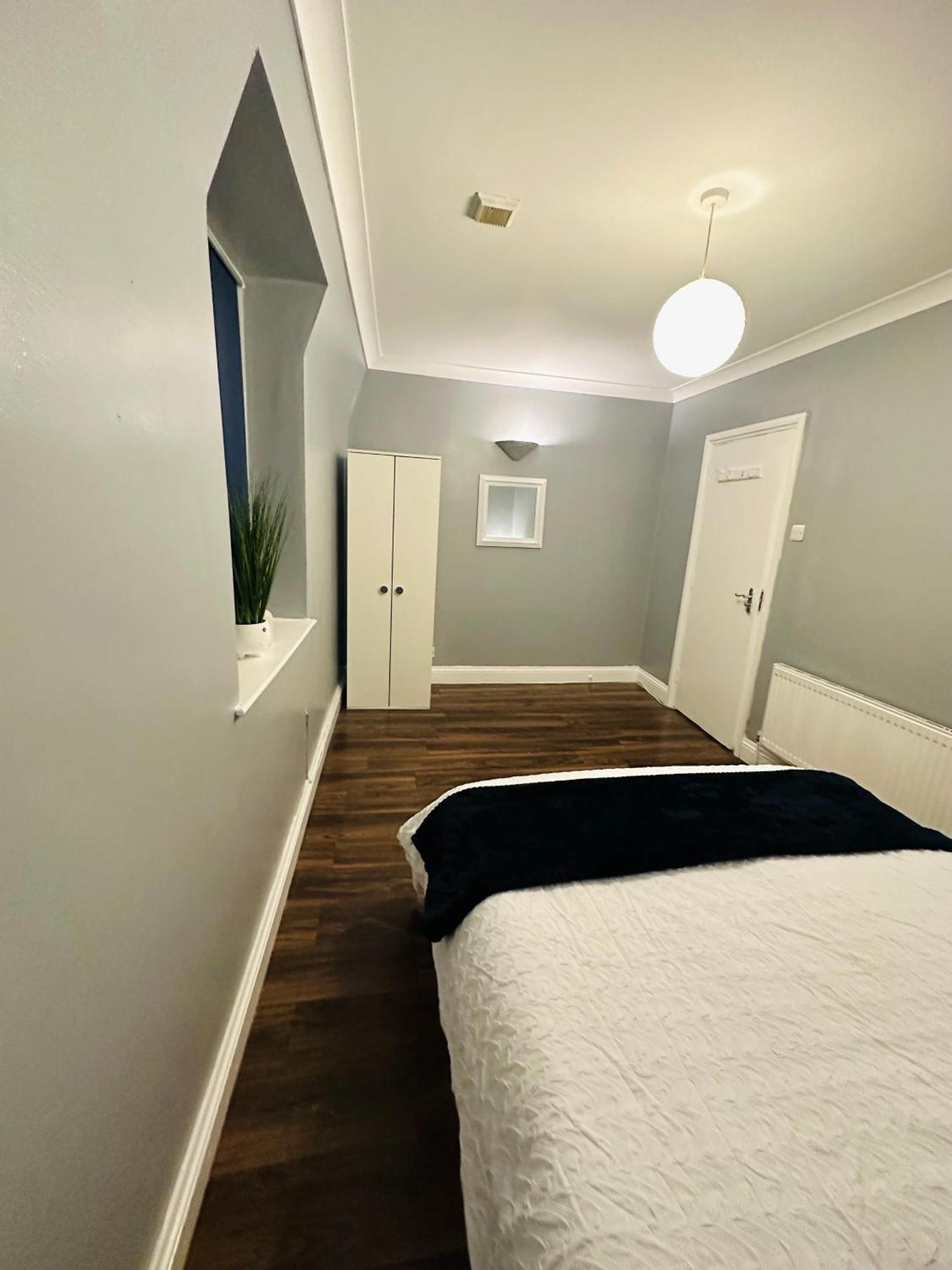 Apartament 1bedroom And Living-room In King's Cross